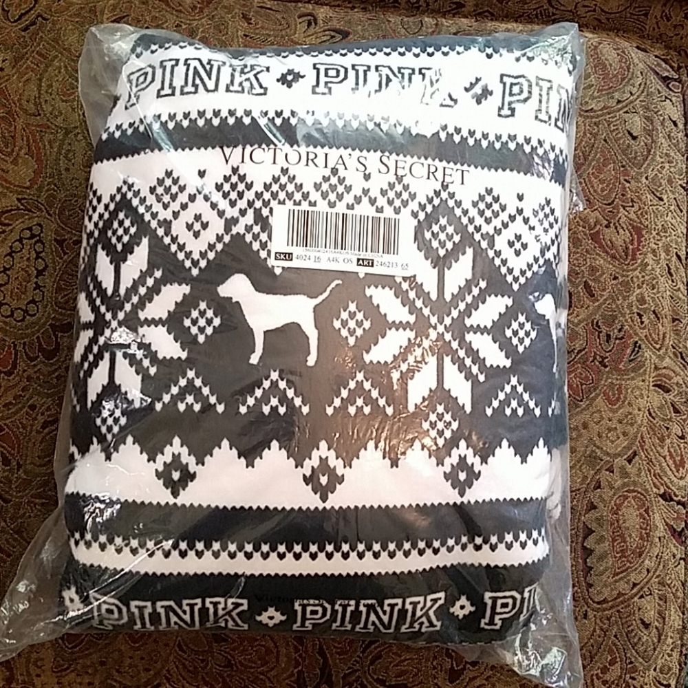 Sherpa blanket by VS PINK